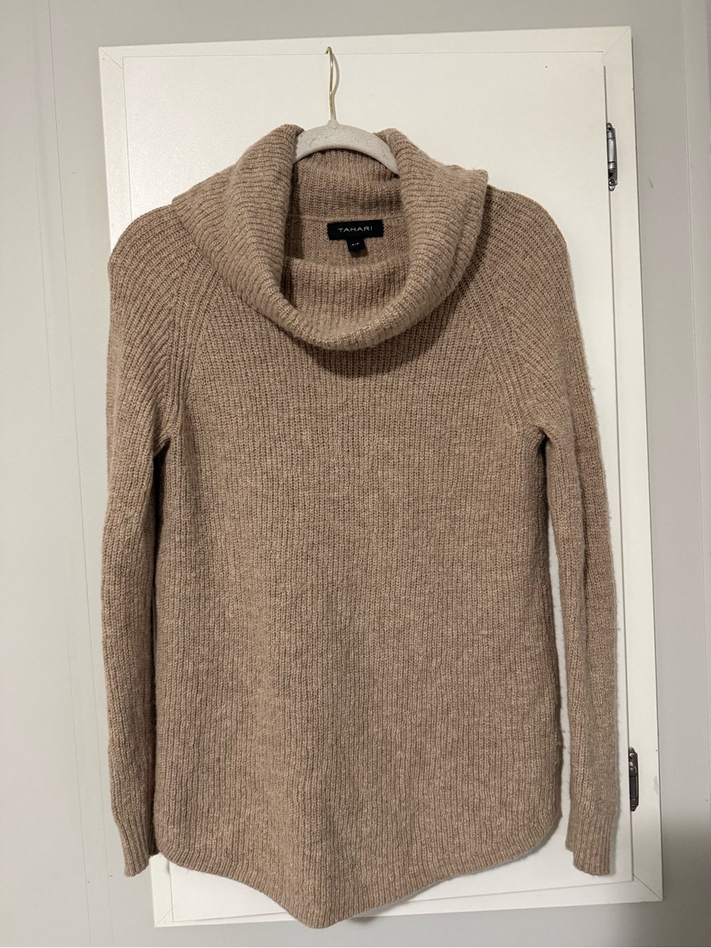 179. Tahari Neutral Taupe Slouchy Cowl Neck Sweater Small Cabin Quiet Luxury